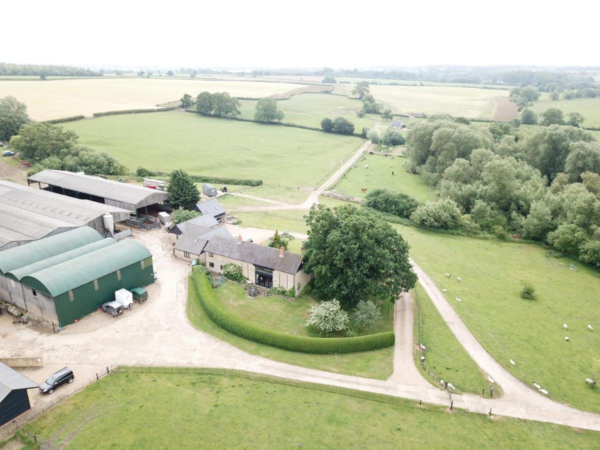 버킹엄 Weatherhead Farm Shepherds Hut 빌라 외부 사진